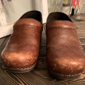 Dansko Brown Leather Clogs size 39